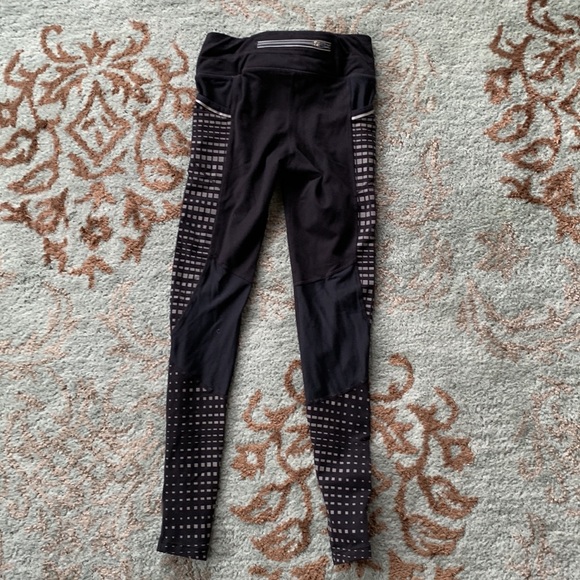 Athleta Reflective Running Tights - Picture 2 of 12
